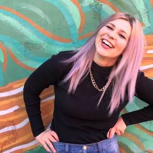 Meet your Posher, Christina